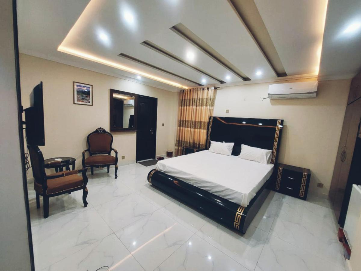 Hotel White Pearl Лахор Екстер'єр фото