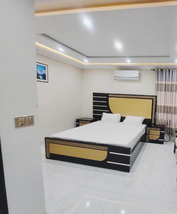 Hotel White Pearl Лахор Екстер'єр фото