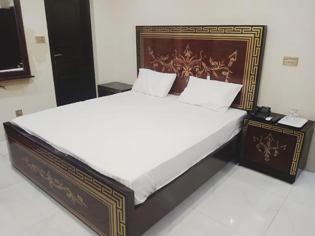 Hotel White Pearl Лахор Екстер'єр фото