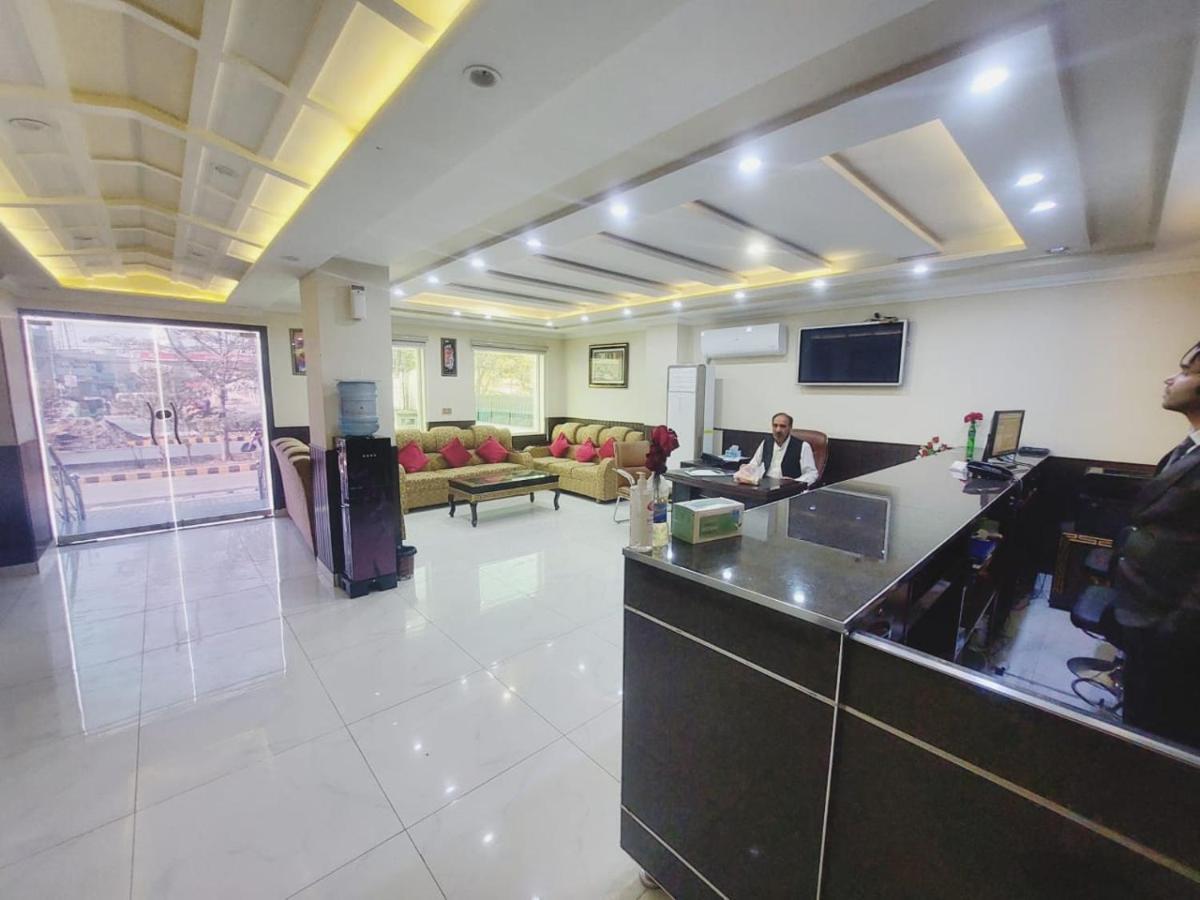 Hotel White Pearl Лахор Екстер'єр фото