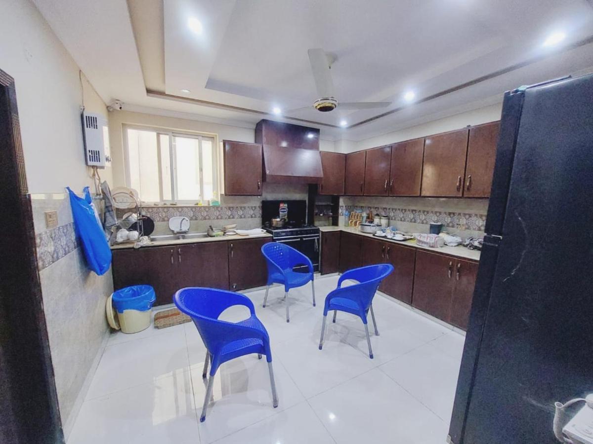 Hotel White Pearl Лахор Екстер'єр фото