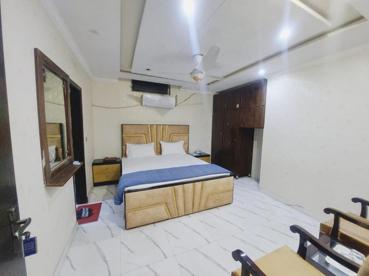 Hotel White Pearl Лахор Екстер'єр фото