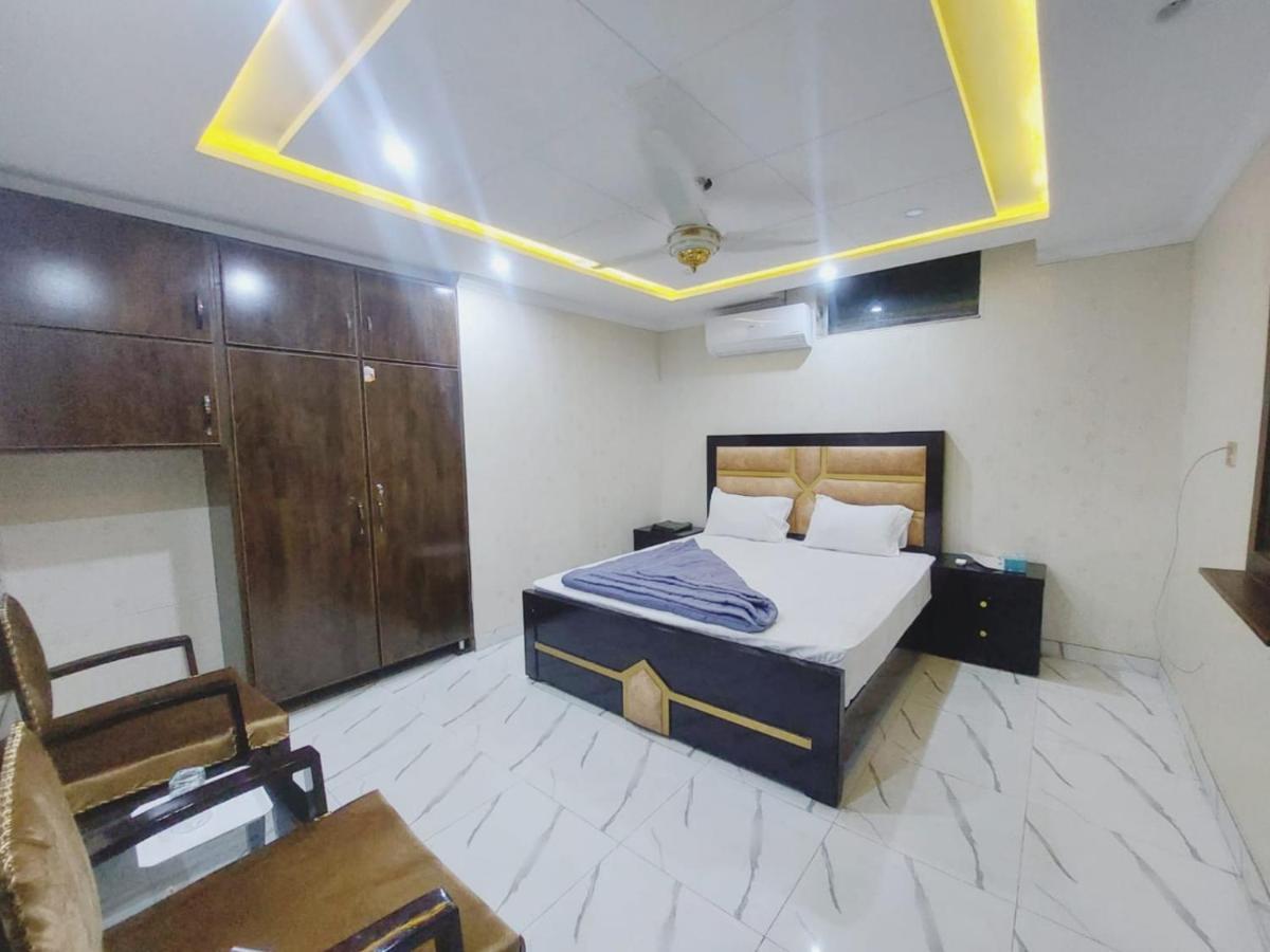 Hotel White Pearl Лахор Екстер'єр фото