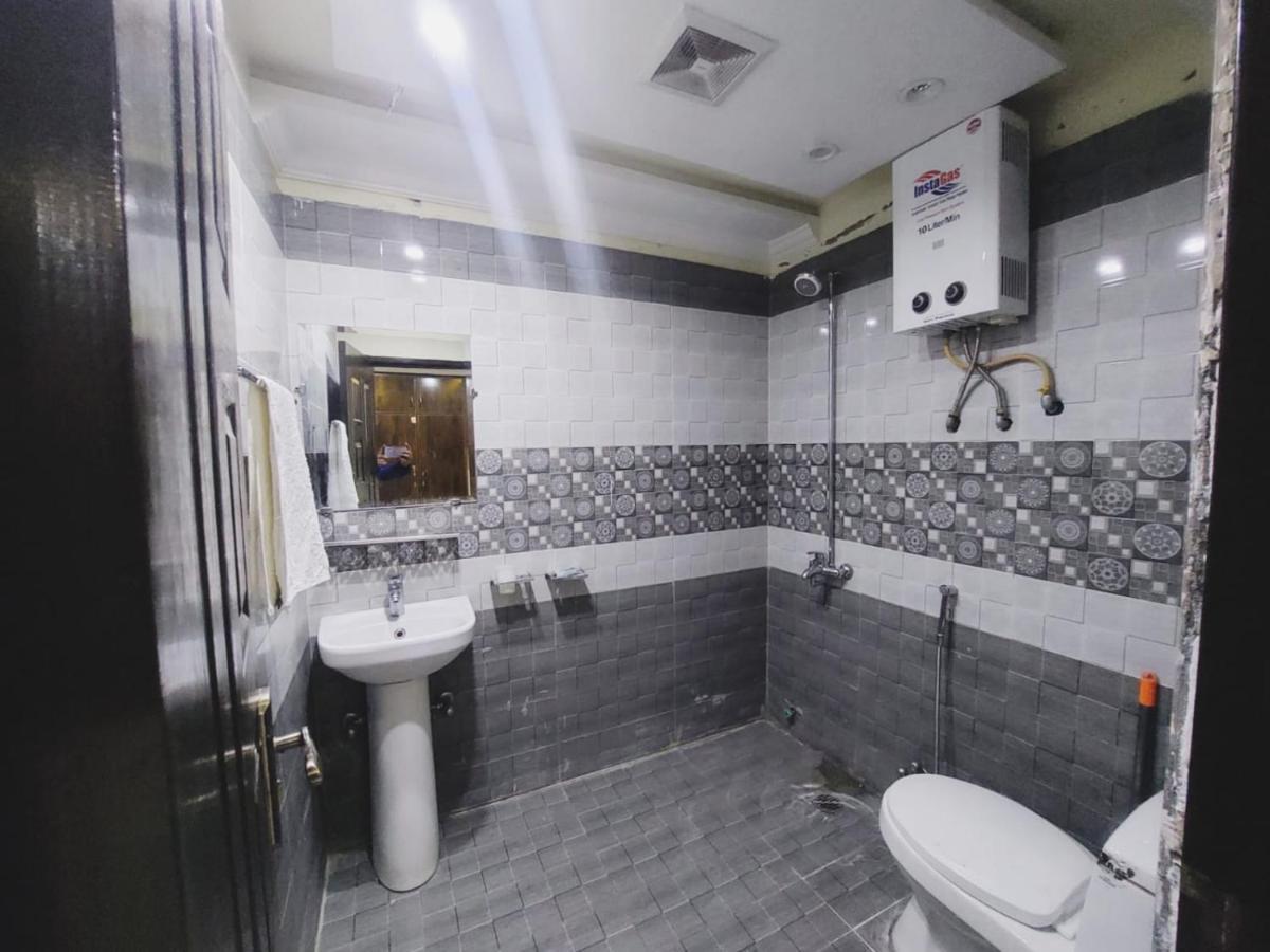Hotel White Pearl Лахор Екстер'єр фото