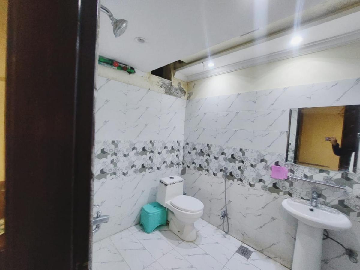 Hotel White Pearl Лахор Екстер'єр фото